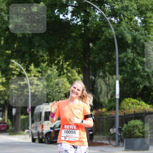 15.06.2025 - REWE Women's Run Jannik Wohlers http://msf.ph/oto/7950784 15.06.2025 09:49:54 Laufen 10056 meine-sportfotos.de