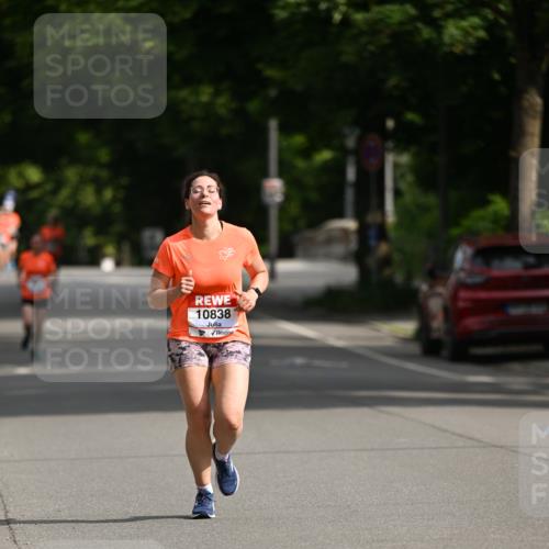15.06.2025 - REWE Women's Run Dr. Thomas Lammeyer http://msf.ph/oto/7950797 15.06.2025 09:36:23 Laufen 10838 meine-sportfotos.de
