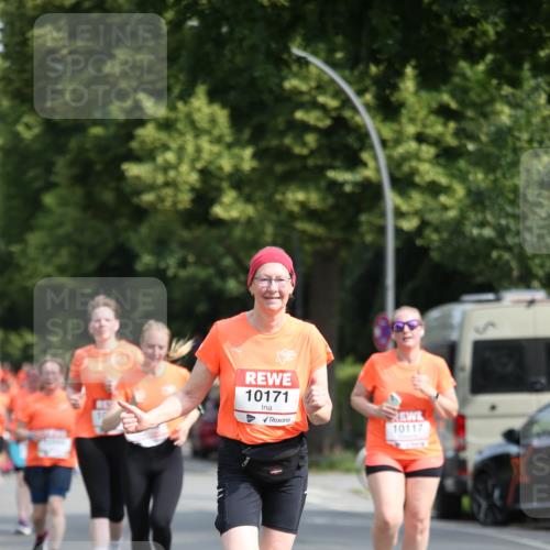 15.06.2025 - REWE Women's Run Jannik Wohlers http://msf.ph/oto/7950852 15.06.2025 09:50:07 Laufen 10171, 10117 meine-sportfotos.de