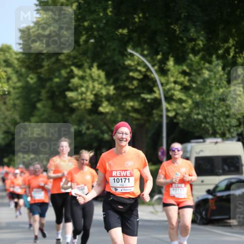 15.06.2025 - REWE Women's Run Jannik Wohlers http://msf.ph/oto/7950866 15.06.2025 09:50:08 Laufen 10171 meine-sportfotos.de