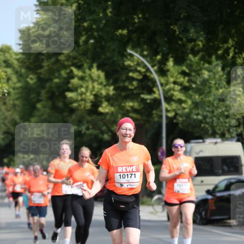 15.06.2025 - REWE Women's Run Jannik Wohlers http://msf.ph/oto/7950870 15.06.2025 09:50:08 Laufen 10171, 10117 meine-sportfotos.de
