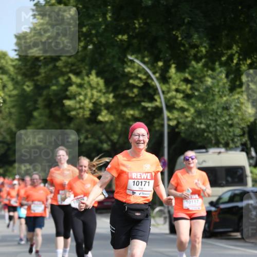 15.06.2025 - REWE Women's Run Jannik Wohlers http://msf.ph/oto/7950878 15.06.2025 09:50:08 Laufen 10171, 10117 meine-sportfotos.de
