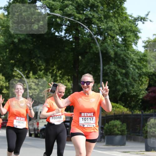 15.06.2025 - REWE Women's Run Jannik Wohlers http://msf.ph/oto/7950962 15.06.2025 09:50:12 Laufen 10348, 10090, 10117 meine-sportfotos.de