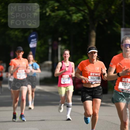 15.06.2025 - REWE Women's Run Dr. Thomas Lammeyer http://msf.ph/oto/7951099 15.06.2025 09:36:50 Laufen 10, 10719 meine-sportfotos.de