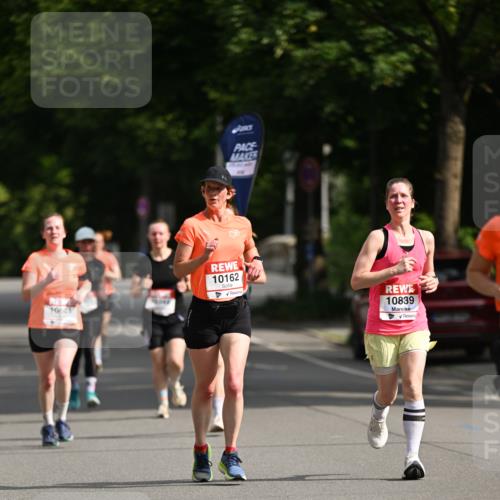 15.06.2025 - REWE Women's Run Dr. Thomas Lammeyer http://msf.ph/oto/7951108 15.06.2025 09:36:51 Laufen 10162, 10839 meine-sportfotos.de