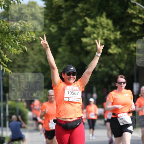 15.06.2025 - REWE Women's Run Jannik Wohlers http://msf.ph/oto/7951158 15.06.2025 09:50:24 Laufen 10587, 10495 meine-sportfotos.de