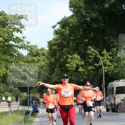 15.06.2025 - REWE Women's Run Jannik Wohlers http://msf.ph/oto/7951177 15.06.2025 09:50:25 Laufen 10587 meine-sportfotos.de