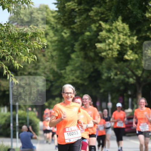 15.06.2025 - REWE Women's Run Jannik Wohlers http://msf.ph/oto/7951197 15.06.2025 09:50:27 Laufen 10253 meine-sportfotos.de