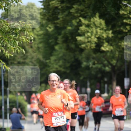 15.06.2025 - REWE Women's Run Jannik Wohlers http://msf.ph/oto/7951203 15.06.2025 09:50:27 Laufen 10253 meine-sportfotos.de