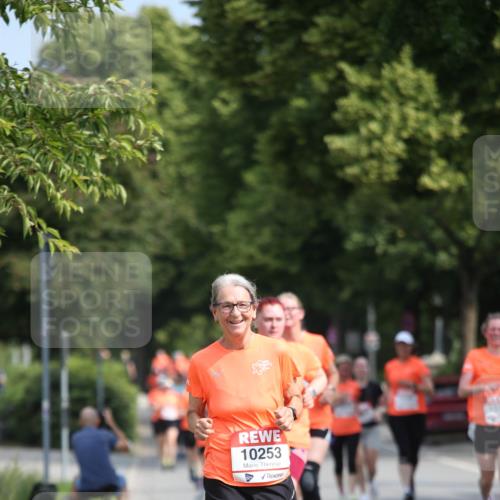 15.06.2025 - REWE Women's Run Jannik Wohlers http://msf.ph/oto/7951207 15.06.2025 09:50:28 Laufen 10253 meine-sportfotos.de