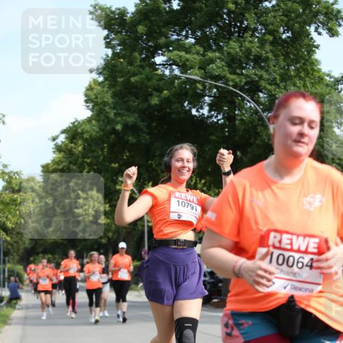 15.06.2025 - REWE Women's Run Jannik Wohlers http://msf.ph/oto/7951321 15.06.2025 09:50:35 Laufen 10791, 10064 meine-sportfotos.de
