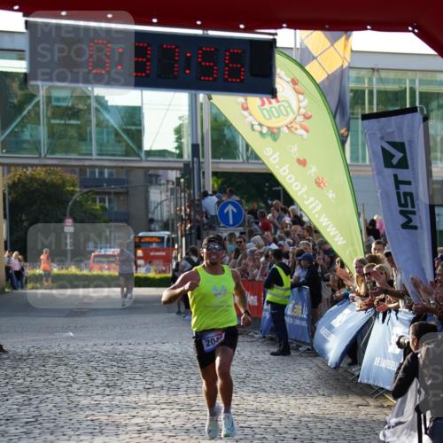 13.06.2025 - Holstenköstenlauf Felixshl http://msf.ph/oto/7951370 13.06.2025 19:37:55 Laufen 2049, 2069 meine-sportfotos.de