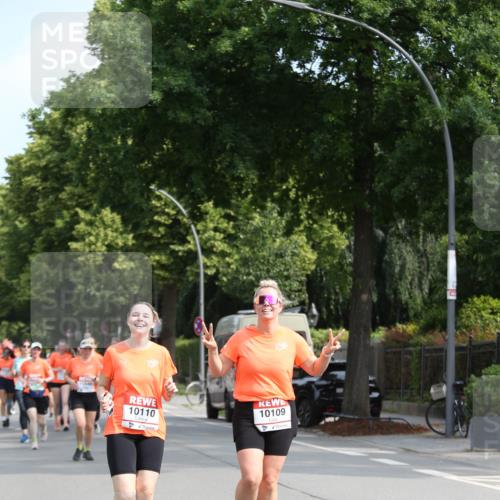 15.06.2025 - REWE Women's Run Jannik Wohlers http://msf.ph/oto/7951379 15.06.2025 09:50:47 Laufen 10110, 10109 meine-sportfotos.de