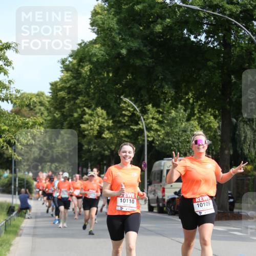 15.06.2025 - REWE Women's Run Jannik Wohlers http://msf.ph/oto/7951387 15.06.2025 09:50:47 Laufen 10110, 10109 meine-sportfotos.de