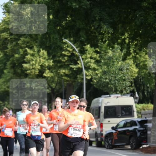 15.06.2025 - REWE Women's Run Jannik Wohlers http://msf.ph/oto/7951416 15.06.2025 09:50:51 Laufen 10846 meine-sportfotos.de