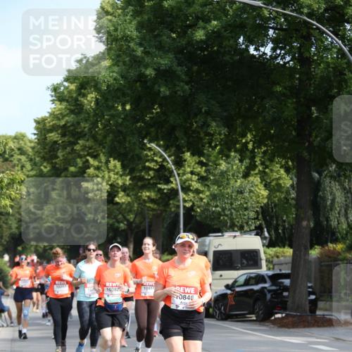 15.06.2025 - REWE Women's Run Jannik Wohlers http://msf.ph/oto/7951429 15.06.2025 09:50:52 Laufen 10288, 107, 10382, 10444, 0846 meine-sportfotos.de