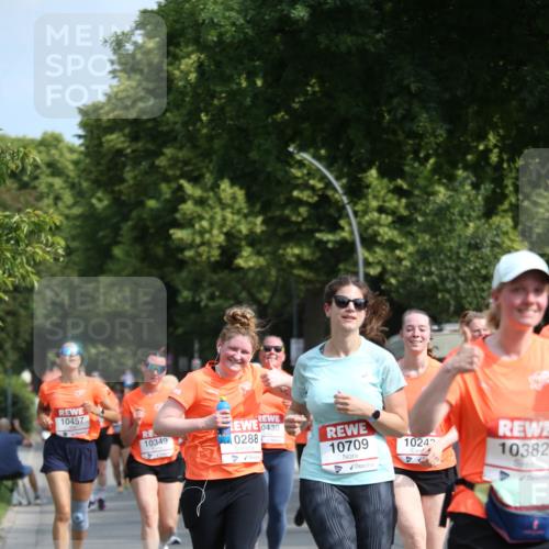 15.06.2025 - REWE Women's Run Jannik Wohlers http://msf.ph/oto/7951493 15.06.2025 09:50:56 Laufen 10457, 0430, 10349, 0288, 10709, 1024, 10382 meine-sportfotos.de