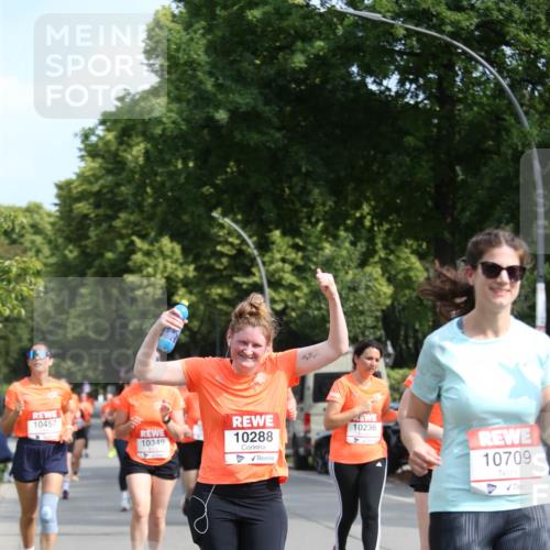15.06.2025 - REWE Women's Run Jannik Wohlers http://msf.ph/oto/7951509 15.06.2025 09:50:58 Laufen 10349, 10288, 10236, 10709 meine-sportfotos.de