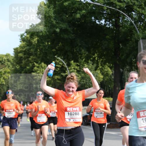 15.06.2025 - REWE Women's Run Jannik Wohlers http://msf.ph/oto/7951516 15.06.2025 09:50:58 Laufen 10457, 10349, 10236 meine-sportfotos.de