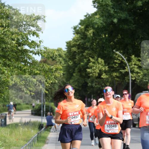 15.06.2025 - REWE Women's Run Jannik Wohlers http://msf.ph/oto/7951530 15.06.2025 09:50:59 Laufen 0457, 10349 meine-sportfotos.de