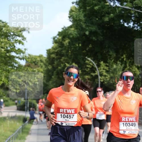 15.06.2025 - REWE Women's Run Jannik Wohlers http://msf.ph/oto/7951556 15.06.2025 09:51:01 Laufen 10457, 10077, 10349 meine-sportfotos.de