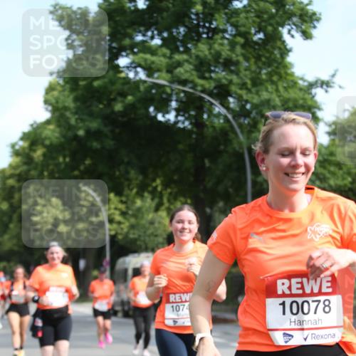 15.06.2025 - REWE Women's Run Jannik Wohlers http://msf.ph/oto/7951608 15.06.2025 09:51:06 Laufen 1074, 10078 meine-sportfotos.de