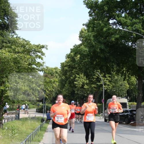 15.06.2025 - REWE Women's Run Jannik Wohlers http://msf.ph/oto/7951689 15.06.2025 09:51:15 Laufen 10369, 10751, 10701 meine-sportfotos.de