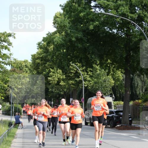 15.06.2025 - REWE Women's Run Jannik Wohlers http://msf.ph/oto/7951770 15.06.2025 09:51:24 Laufen 10024 meine-sportfotos.de