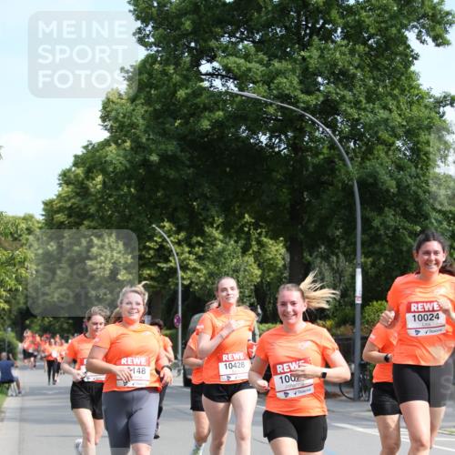 15.06.2025 - REWE Women's Run Jannik Wohlers http://msf.ph/oto/7951806 15.06.2025 09:51:28 Laufen 148, 10428, 100, 10024 meine-sportfotos.de