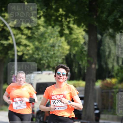 15.06.2025 - REWE Women's Run Jannik Wohlers http://msf.ph/oto/7951843 15.06.2025 09:51:31 Laufen 10761, 1023 meine-sportfotos.de