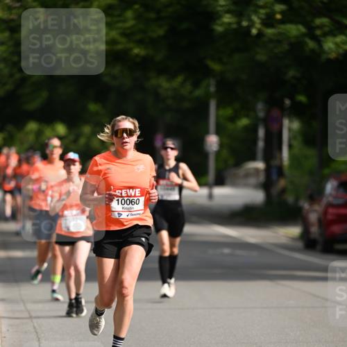15.06.2025 - REWE Women's Run Dr. Thomas Lammeyer http://msf.ph/oto/7951873 15.06.2025 09:38:21 Laufen 10060 meine-sportfotos.de