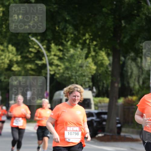 15.06.2025 - REWE Women's Run Jannik Wohlers http://msf.ph/oto/7951930 15.06.2025 09:51:45 Laufen 10798 meine-sportfotos.de