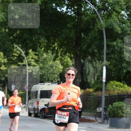15.06.2025 - REWE Women's Run Jannik Wohlers http://msf.ph/oto/7952016 15.06.2025 09:51:53 Laufen 10682 meine-sportfotos.de