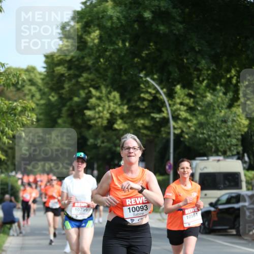 15.06.2025 - REWE Women's Run Jannik Wohlers http://msf.ph/oto/7952043 15.06.2025 09:51:55 Laufen 10799, 10093, 10561 meine-sportfotos.de