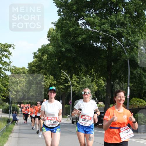 15.06.2025 - REWE Women's Run Jannik Wohlers http://msf.ph/oto/7952091 15.06.2025 09:51:58 Laufen 10799, 10586, 10561 meine-sportfotos.de