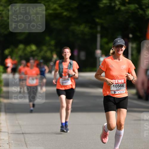 15.06.2025 - REWE Women's Run Dr. Thomas Lammeyer http://msf.ph/oto/7952123 15.06.2025 09:38:40 Laufen 10566 meine-sportfotos.de