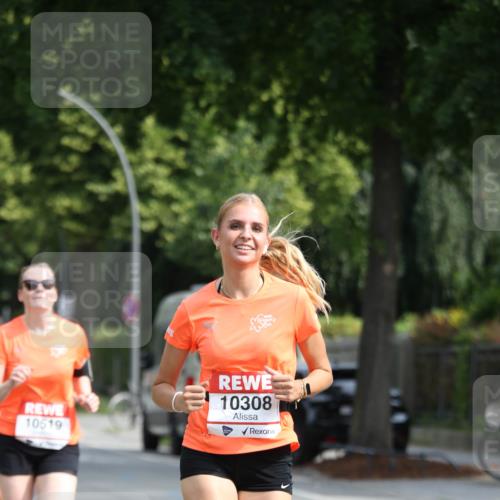 15.06.2025 - REWE Women's Run Jannik Wohlers http://msf.ph/oto/7952125 15.06.2025 09:52:02 Laufen 10519, 10308 meine-sportfotos.de