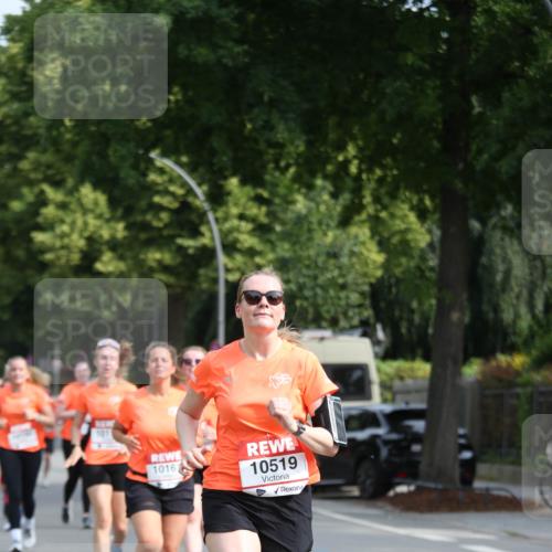 15.06.2025 - REWE Women's Run Jannik Wohlers http://msf.ph/oto/7952141 15.06.2025 09:52:04 Laufen 10162, 10519 meine-sportfotos.de