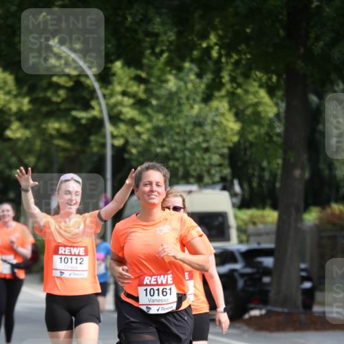 15.06.2025 - REWE Women's Run Jannik Wohlers http://msf.ph/oto/7952159 15.06.2025 09:52:05 Laufen 10112, 10161 meine-sportfotos.de