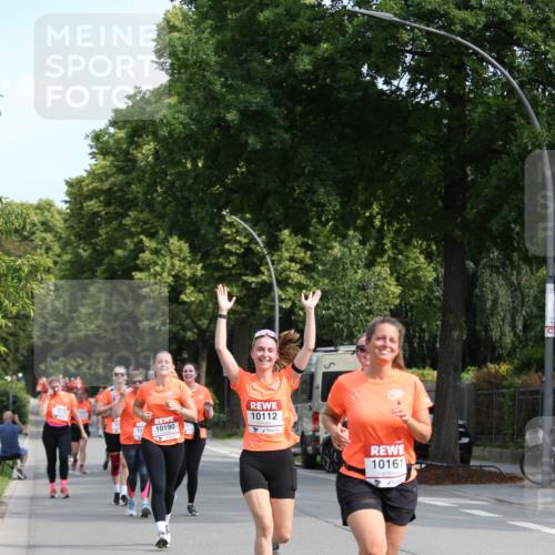 15.06.2025 - REWE Women's Run Jannik Wohlers http://msf.ph/oto/7952160 15.06.2025 09:52:06 Laufen 20, 10112, 10190, 10161 meine-sportfotos.de
