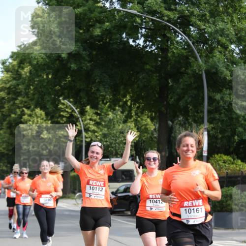 15.06.2025 - REWE Women's Run Jannik Wohlers http://msf.ph/oto/7952177 15.06.2025 09:52:07 Laufen 100, 10190, 10112, 10412, 4, 10161 meine-sportfotos.de