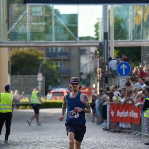 13.06.2025 - Holstenköstenlauf Felixshl http://msf.ph/oto/7952183 13.06.2025 19:39:24 Laufen 2274, 2403 meine-sportfotos.de