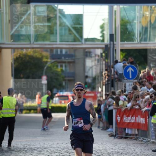 13.06.2025 - Holstenköstenlauf Felixshl http://msf.ph/oto/7952191 13.06.2025 19:39:24 Laufen 2274, 2403 meine-sportfotos.de