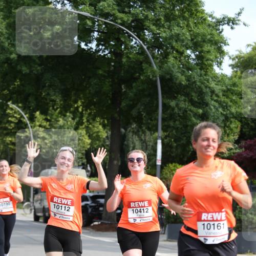 15.06.2025 - REWE Women's Run Jannik Wohlers http://msf.ph/oto/7952192 15.06.2025 09:52:08 Laufen 10112, 10190, 10412, 10161 meine-sportfotos.de