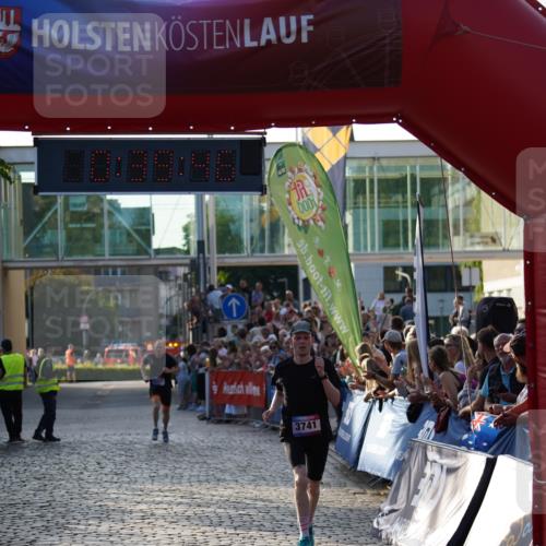 13.06.2025 - Holstenköstenlauf Felixshl http://msf.ph/oto/7952298 13.06.2025 19:39:45 Laufen 2352, 3741 meine-sportfotos.de