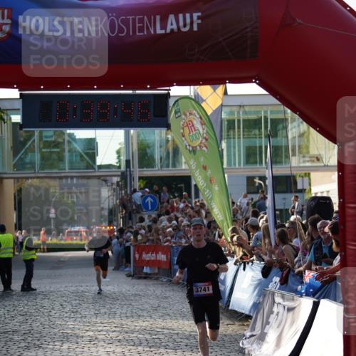 13.06.2025 - Holstenköstenlauf Felixshl http://msf.ph/oto/7952302 13.06.2025 19:39:46 Laufen 2352, 3741 meine-sportfotos.de