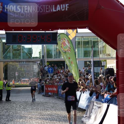 13.06.2025 - Holstenköstenlauf Felixshl http://msf.ph/oto/7952306 13.06.2025 19:39:46 Laufen 2352, 3741 meine-sportfotos.de