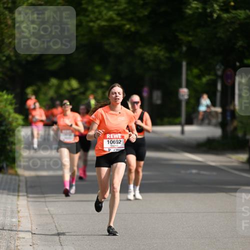 15.06.2025 - REWE Women's Run Dr. Thomas Lammeyer http://msf.ph/oto/7952359 15.06.2025 09:39:14 Laufen 10692 meine-sportfotos.de