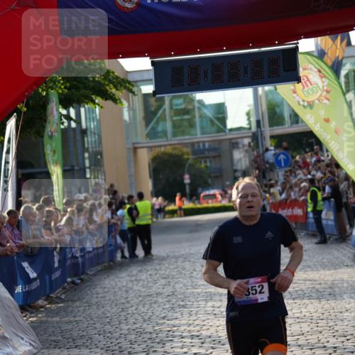 13.06.2025 - Holstenköstenlauf Felixshl http://msf.ph/oto/7952385 13.06.2025 19:39:52 Laufen 2352 meine-sportfotos.de
