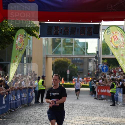 13.06.2025 - Holstenköstenlauf Felixshl http://msf.ph/oto/7952575 13.06.2025 19:41:08 Laufen 2188, 3230 meine-sportfotos.de